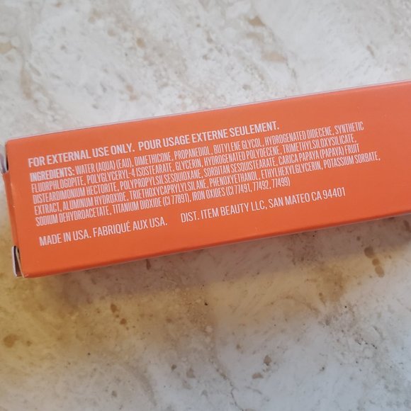 Item Beauty Air Hug Concealer - Picture 3 of 4